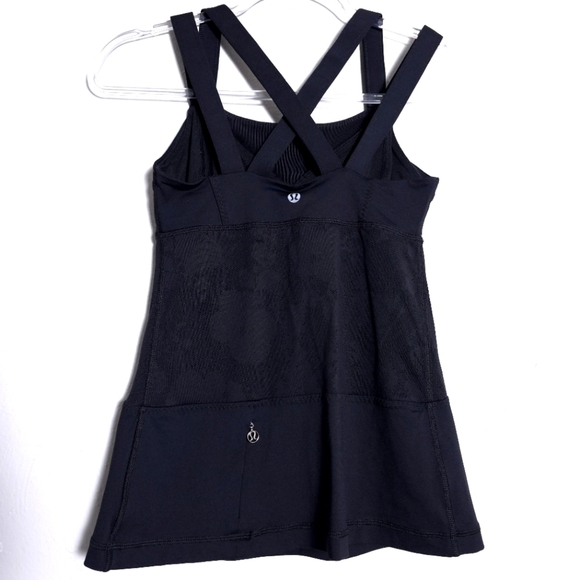 Lululemon Chaturanga Jacquard Mesh Panels Black Tank Size 4 - Picture 2 of 13